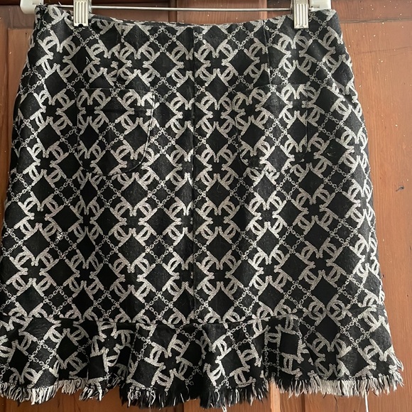 Laurence & Chico skirt set - Picture 3 of 8